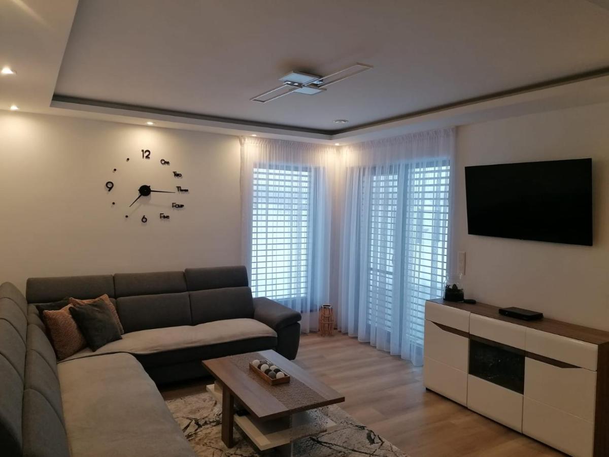 Villa Alex Vel'ka Lomnica Extérieur photo